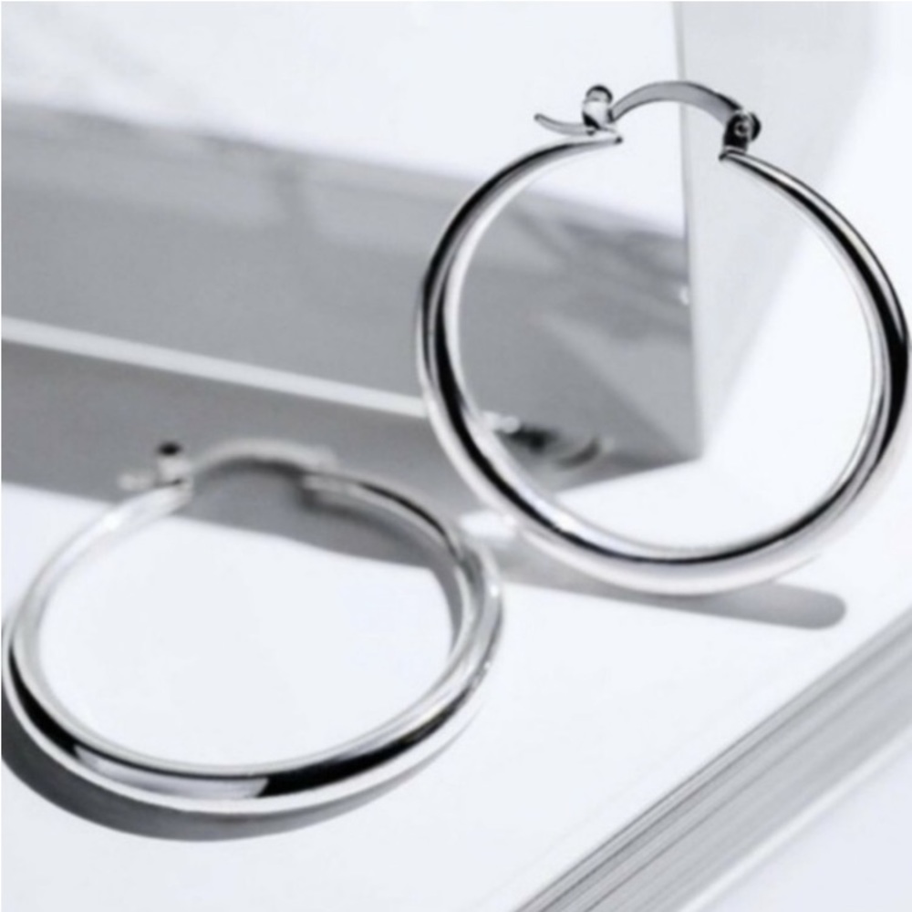 Classic Elegant 925 Sterling Silver Round Hollow Hoop Earrings